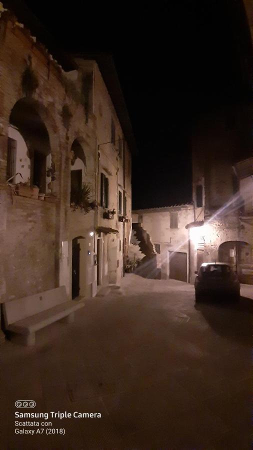 Il Paradiso Sopra Le Nuvole Peccioli Luaran gambar