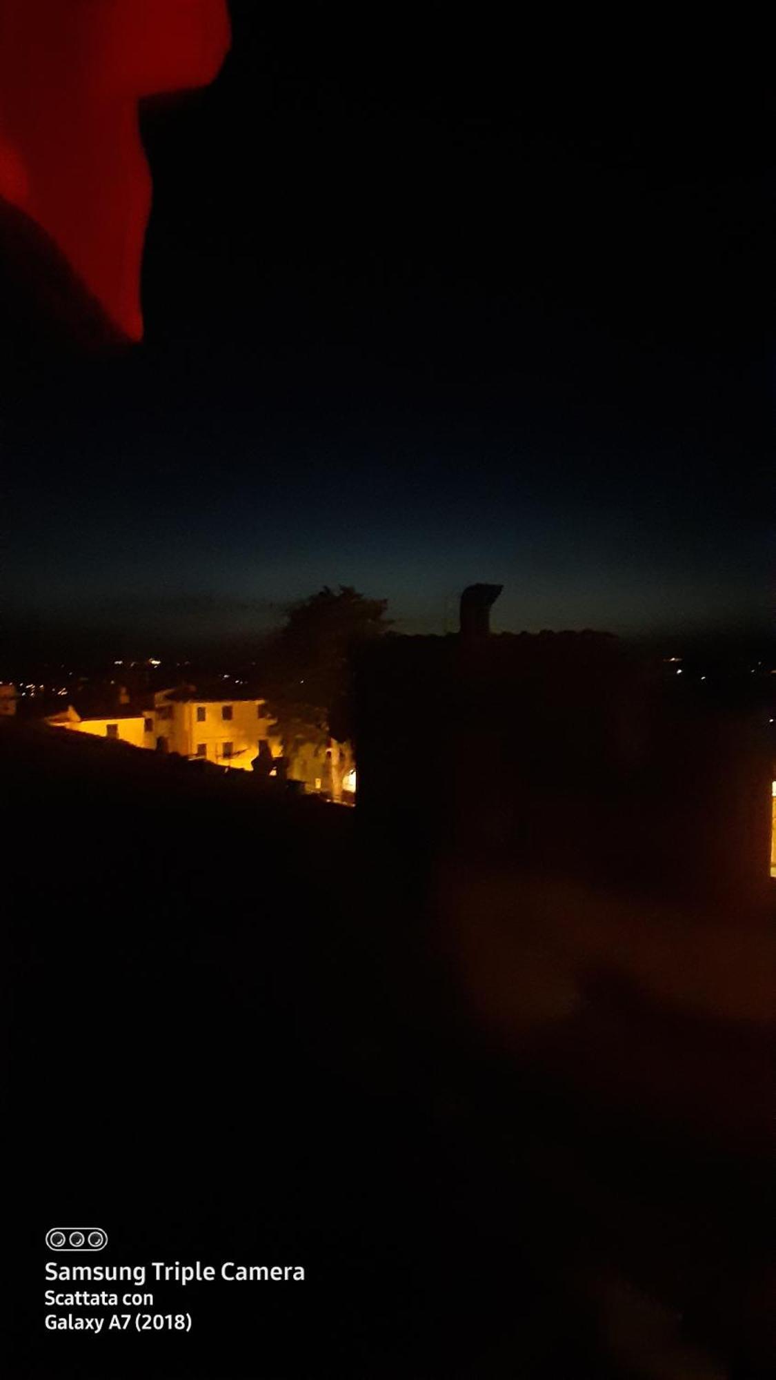 Il Paradiso Sopra Le Nuvole Peccioli Bilik gambar
